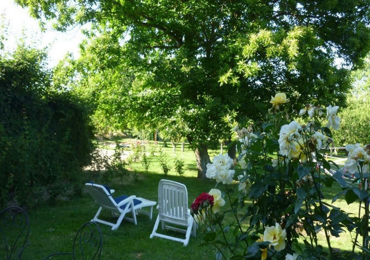 Logis De Chezelles Bed and Breakfast Sidiailles Eksteriør billede
