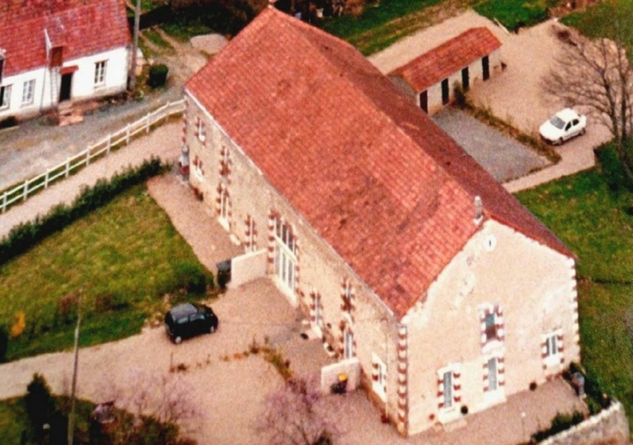 Logis De Chezelles Bed and Breakfast Sidiailles Eksteriør billede