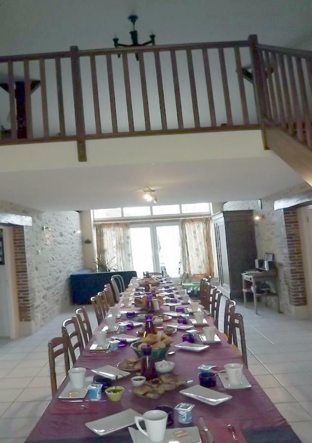 Logis De Chezelles Bed and Breakfast Sidiailles Eksteriør billede